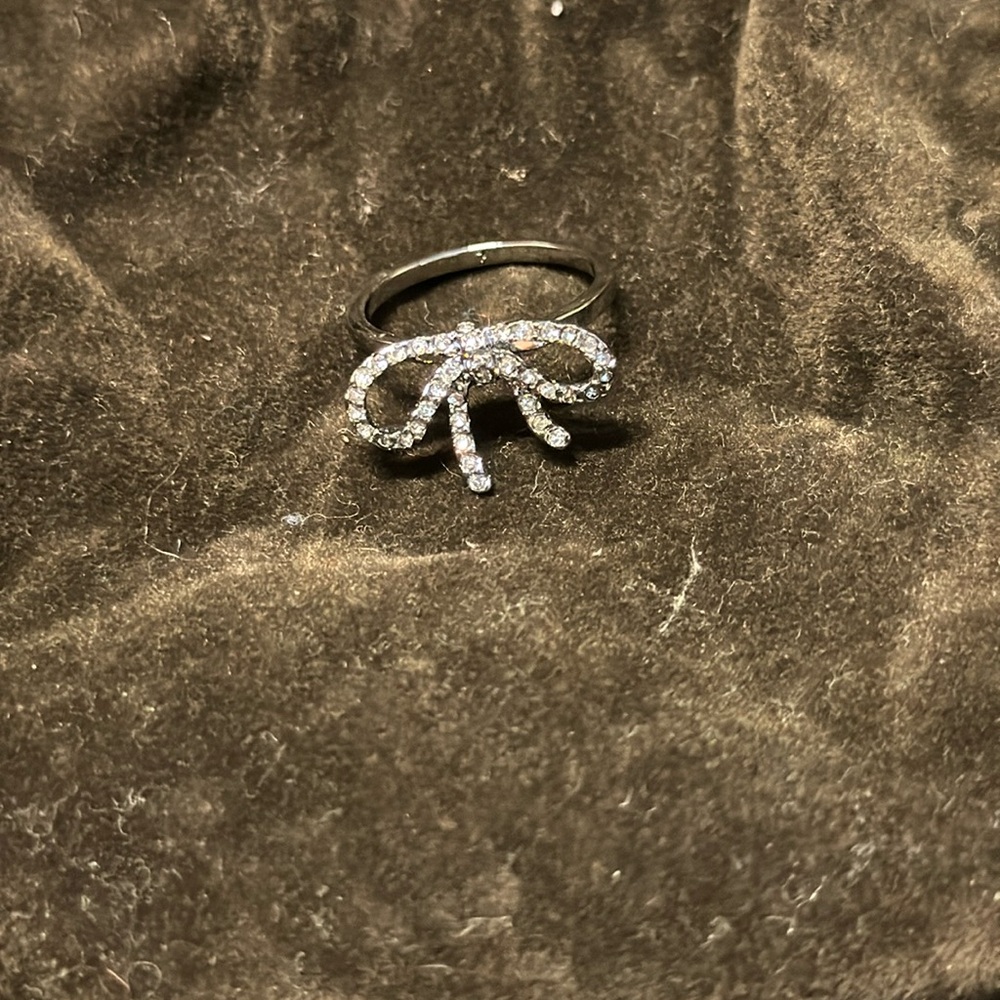 Juicy couture bow rhinestone ring size 7